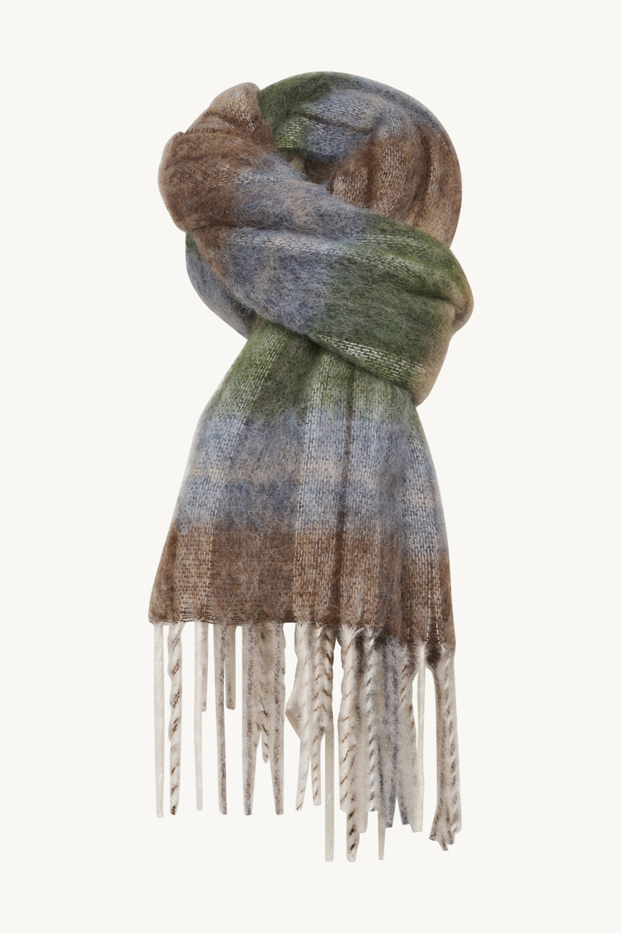 Claire - Felicity-CW - Scarf